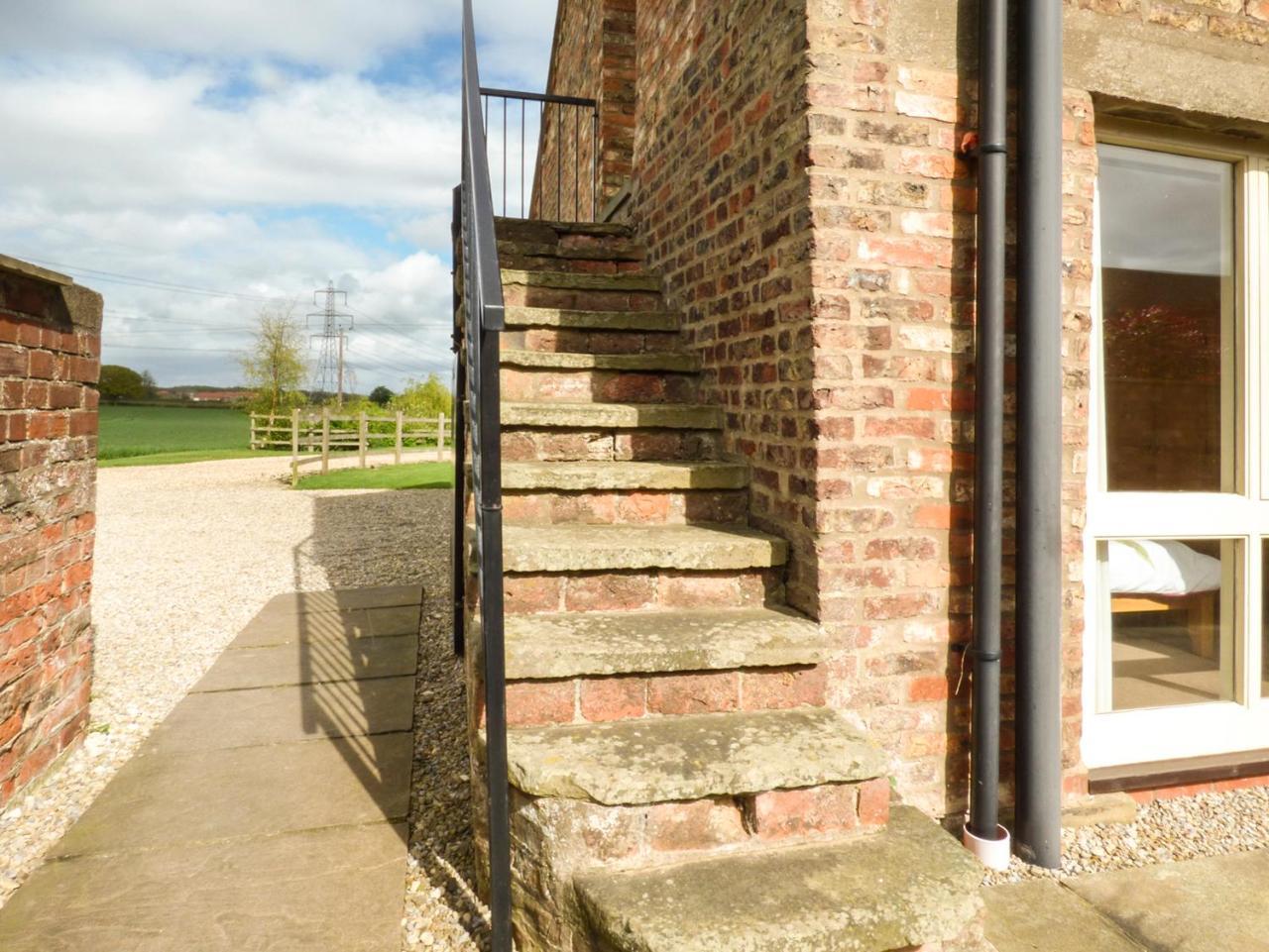 The Cart Shed Villa High Catton Eksteriør bilde